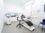 Gabinete de Cleardent Albacete con sillón dental y escáner intraoral