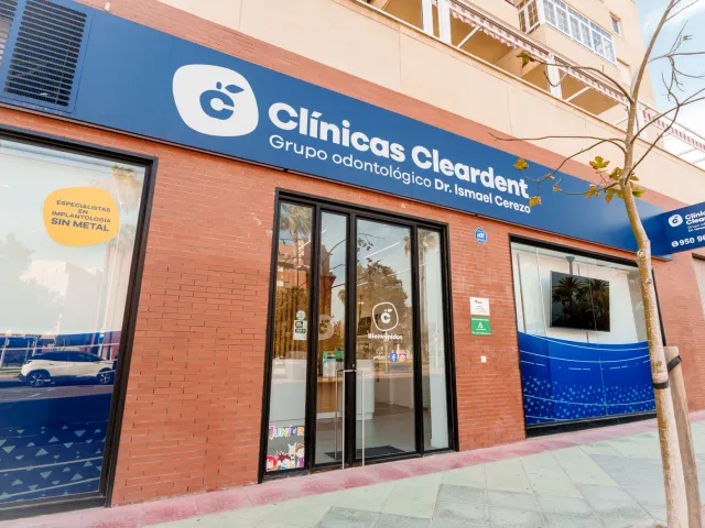 Fachada de Cleardent Almería