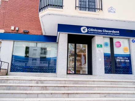 Fachada de Cleardent Almuñécar