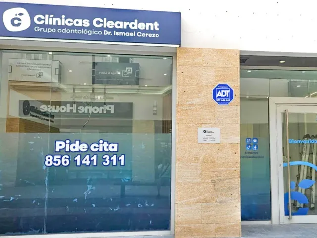 Fachada de Cleardent Chiclana de la Frontera