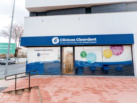 Fachada de Cleardent Íllora