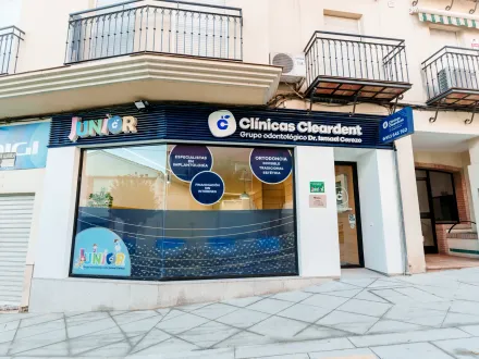 Fachada de Cleardent Mengíbar