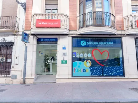 Fachada de Cleardent Priego de Córdoba