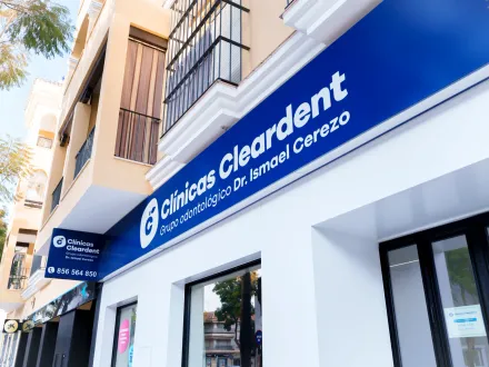 Fachada de Cleardent Sanlúcar de Barrameda