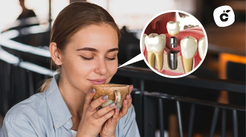 Beber café con un implante dental